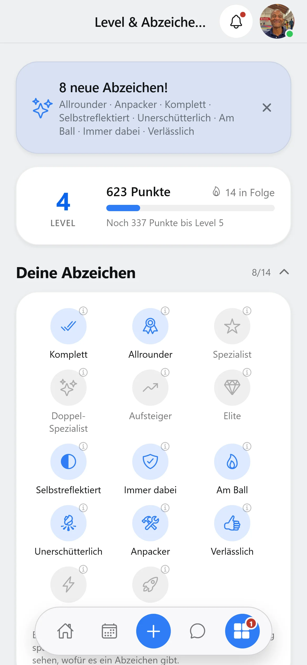 Level & Abzeichen in Squova auf dem Handy mit Level-Ring, Punkten und Abzeichen-Sammlung