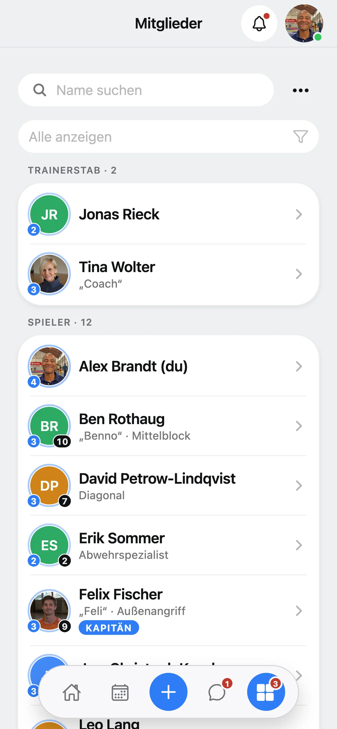Squova auf dem Handy: Kader mit Trainerstab und Spielerliste
